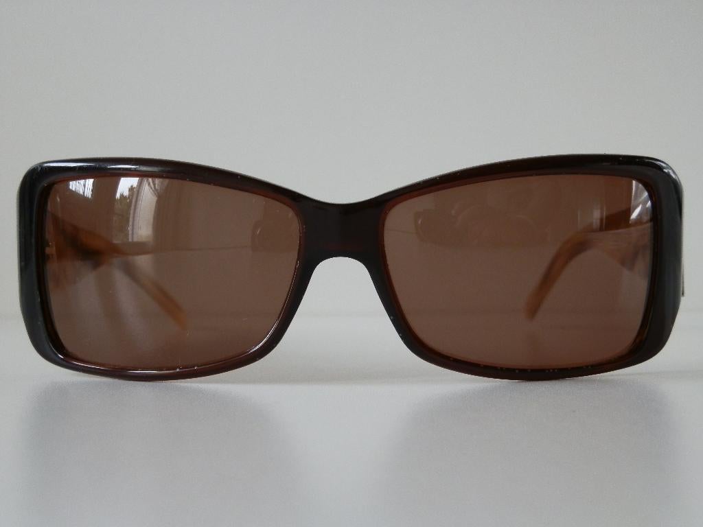 Lunettes de soleil Escada Escada SES 072S., Autres marques, Enlèvement ou Envoi, Autres couleurs, Comme neuf