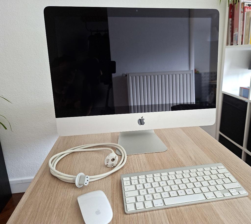 I MAC (Mi-2011) 21,5 Pouces, Computers en Software, Apple Desktops, Ophalen, Gebruikt, 21,5 Pouces, HDD