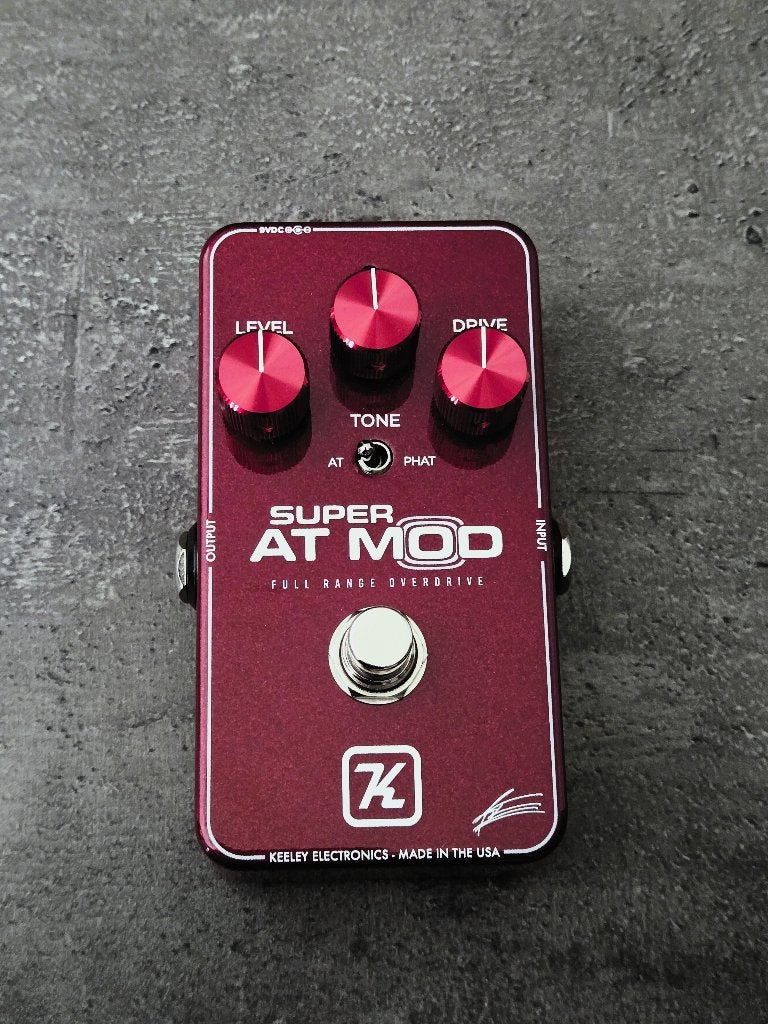 Keeley Super AT Mod Andy Timmons Signature Overdrive, Musique & Instruments, Enlèvement ou Envoi, Comme neuf, Distortion, Overdrive ou Fuzz
