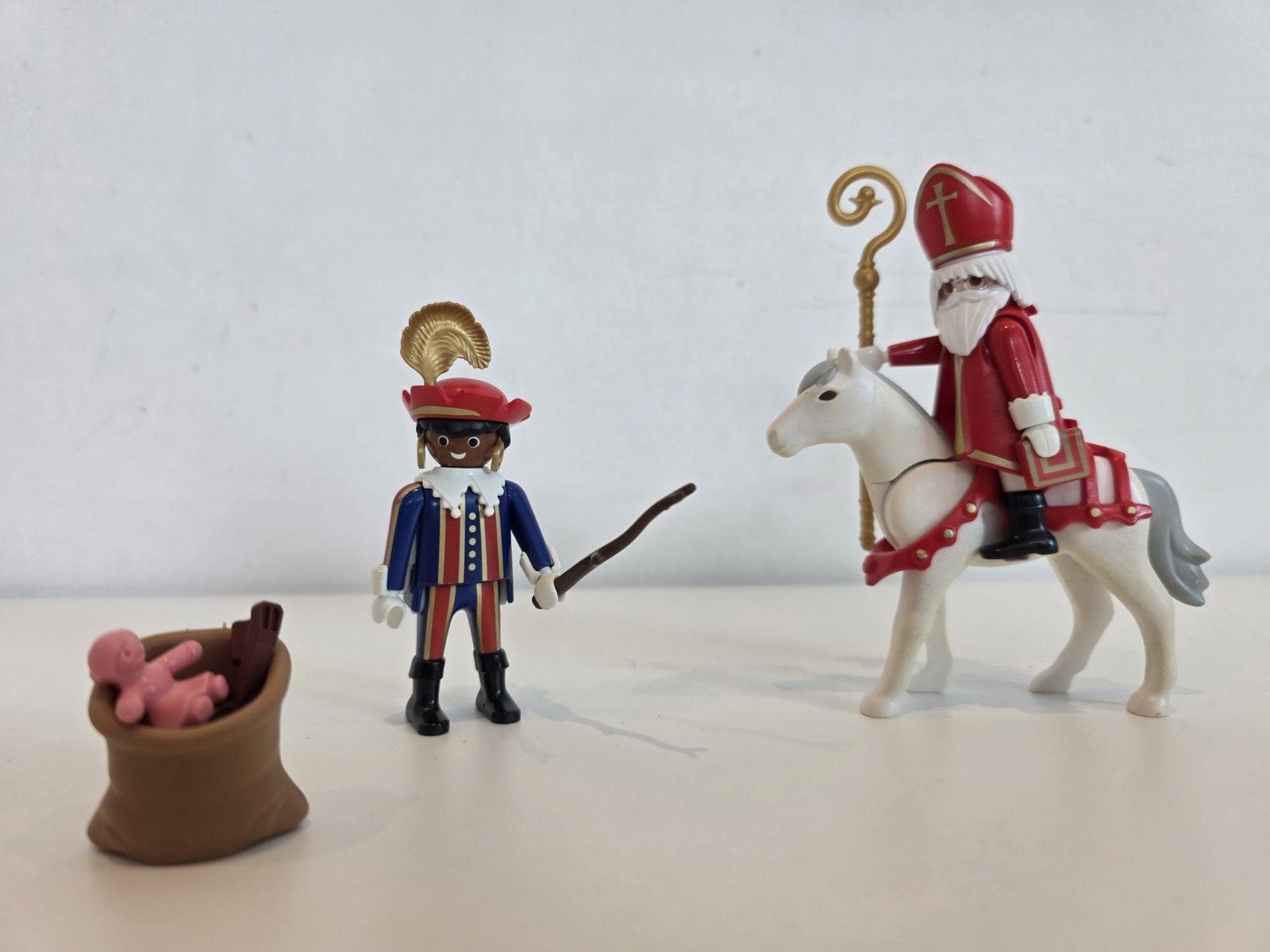 Playmobil sinterklaasfiguur met paard, Ophalen, Zo goed als nieuw, Figuren