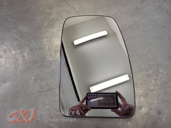 Spiegelglas rechts van een Nissan NV400, Gebruikt, -, -, Ophalen of Verzenden