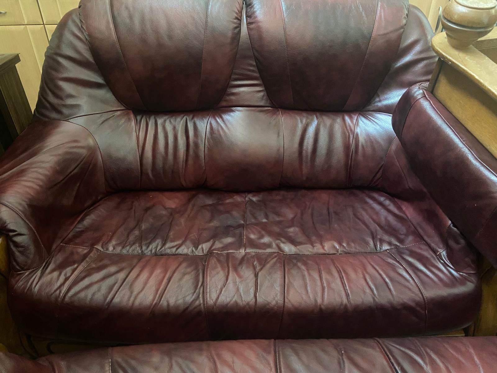 Zetel zwart met schuifjes onder met 3 + 2 + een kleine pouf, Huis en Inrichting, Ophalen, Gebruikt, Overige maten