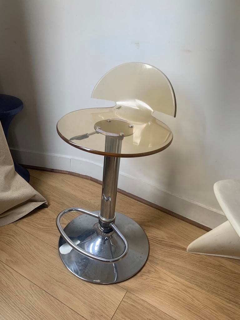 Chaise haute tournante en plexiglass et chrome, Ophalen, Zo goed als nieuw