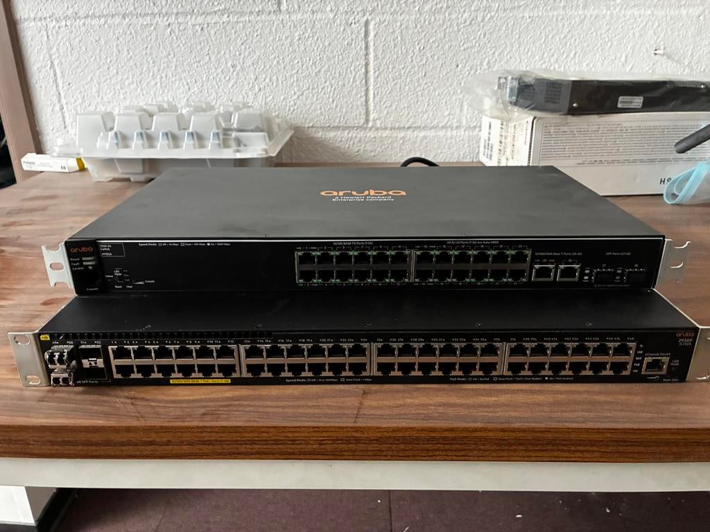 Aruba 2930f jl262A 10/100/1000 base-T poE + port (1-48).⬇️⬇️, Computers en Software, Netwerk switches, Ophalen of Verzenden, Nieuw