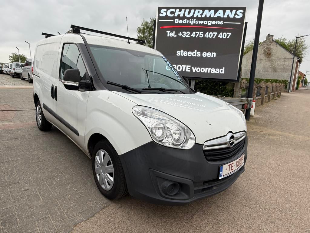Opel combo met airco, Voorwielaandrijving, Euro 5, Stof, Zwart