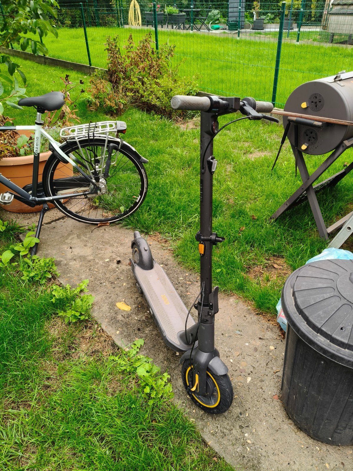 ninebot elektrische step, Fietsen en Brommers, Ophalen, Zo goed als nieuw, Elektrische step (E-scooter), Ninebot