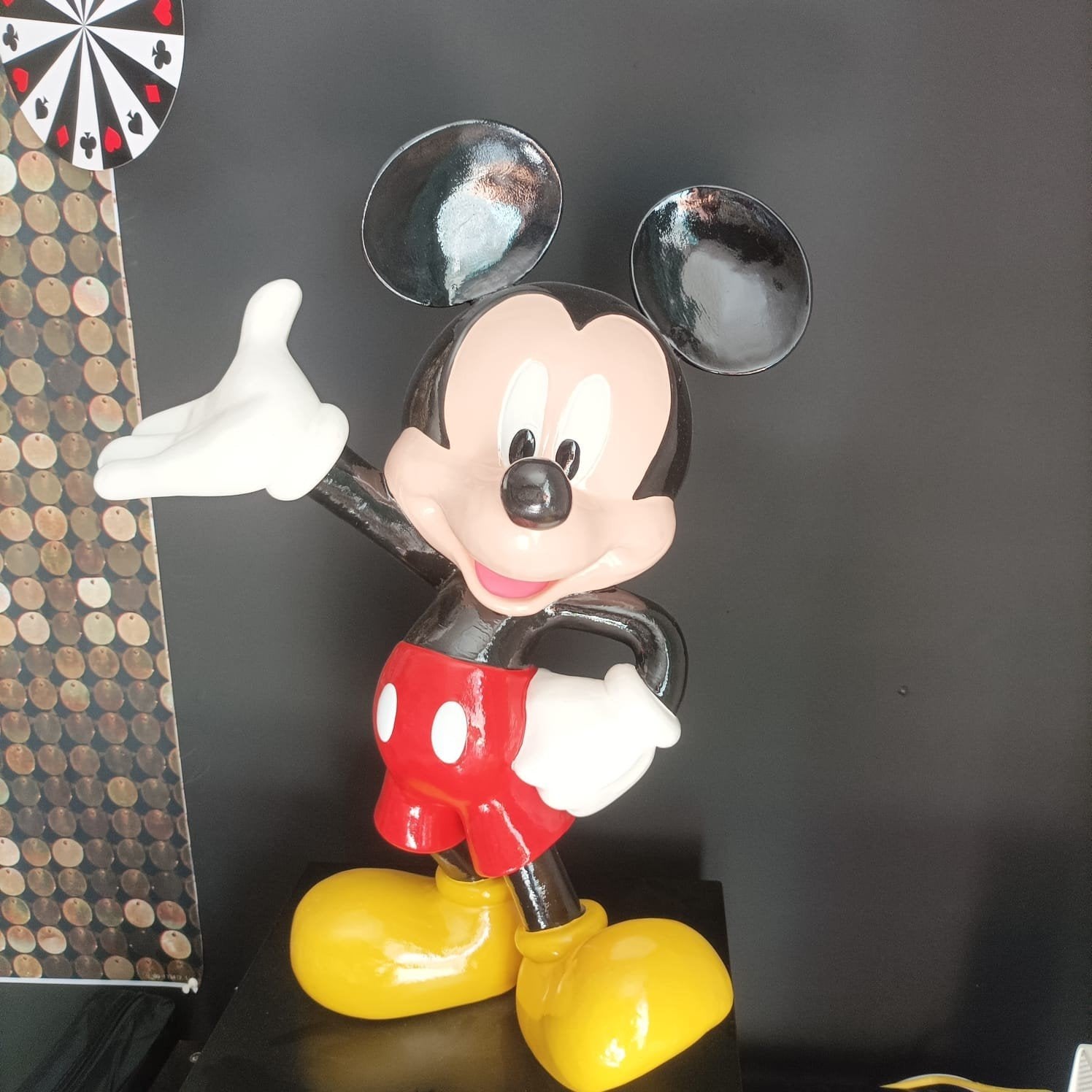 Mickey statue sur socle en bois 80 cm de haut total  60 cm p, Collections, Enlèvement
