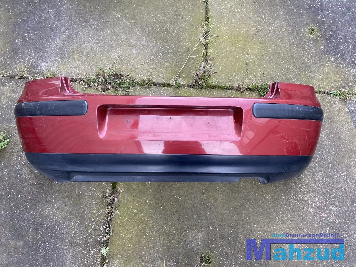 VW GOLF 4 Rood LC3K Achterbumper 1998-2003 hatchback, Autos : Pièces & Accessoires, Carrosserie & Tôlerie, Pare-chocs, Volkswagen