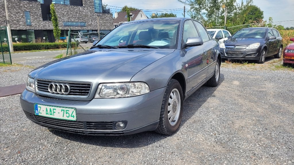 Audi A4 1.9tdi AUTOMAAT 110pk AIRCO LEDER PDC OHBOEK 2000, Autos, Audi, Cuir, Argent ou Gris, Achat, Entreprise