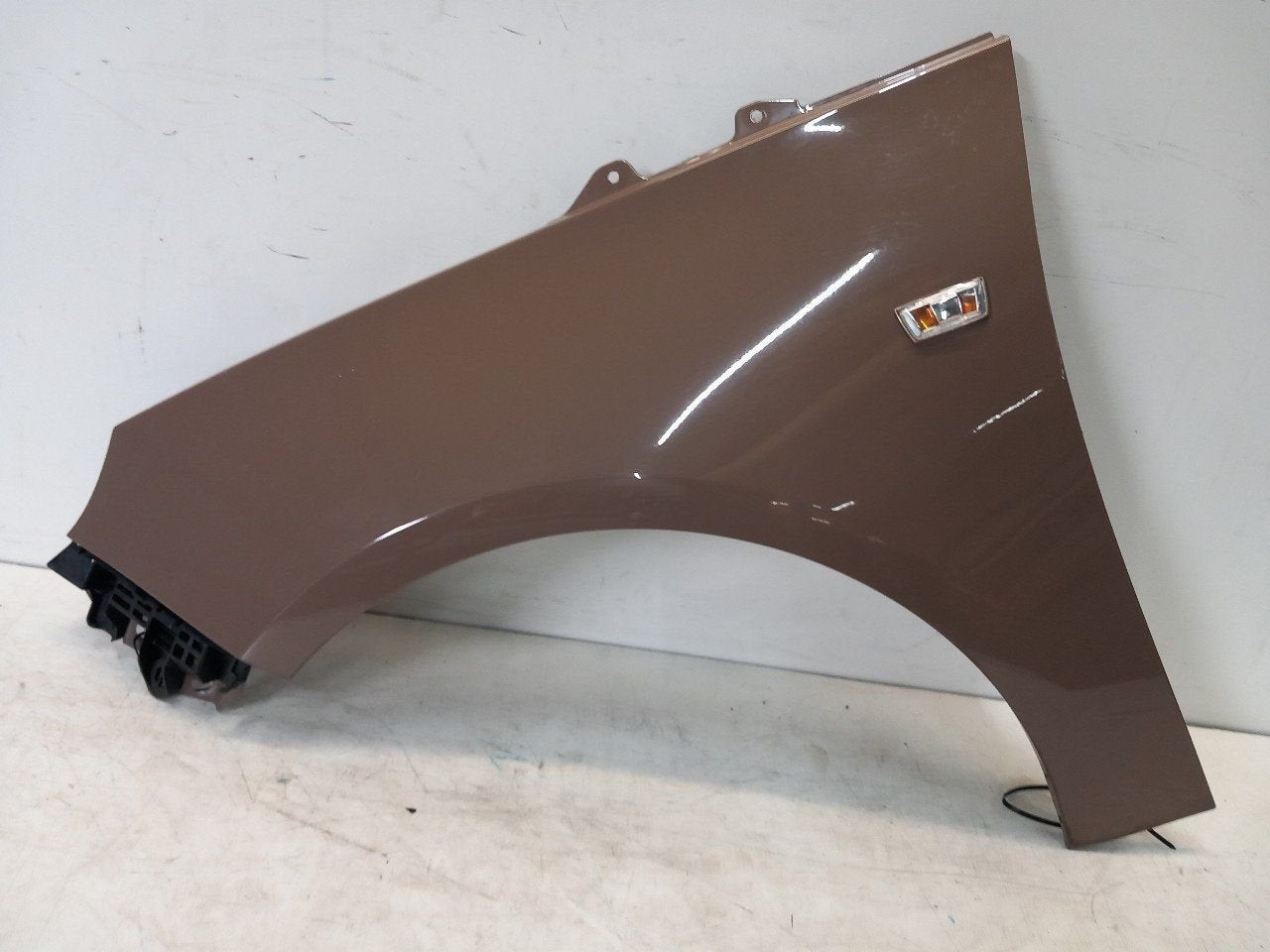 Spatbord links voor Vauxhall Adam, Onderdelen@venauto.nl, Van der Ven Autorecycling B.V., Ettenseweg 76, 4706 PB Roosendaal, The Netherlands