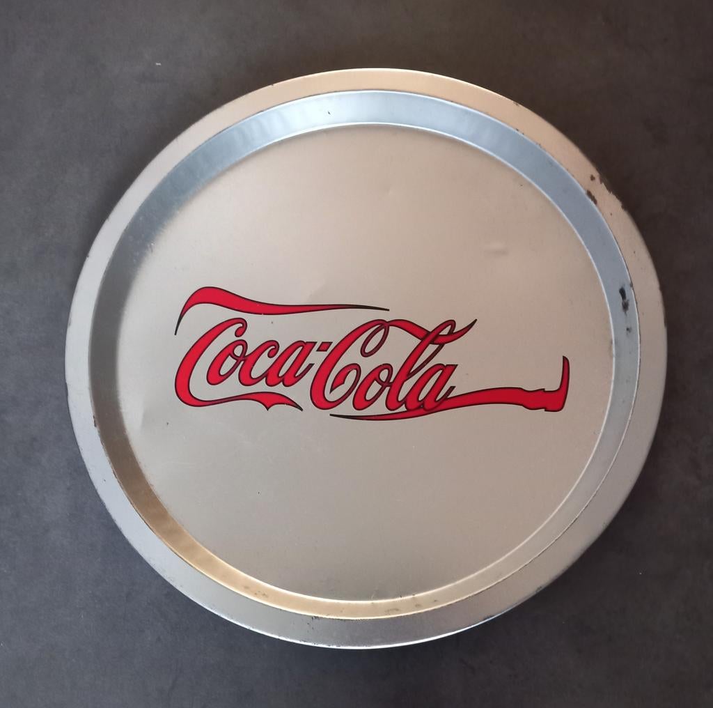 Assiette à coca cola rétro - Plateau - diamètre 32cm -> 2€, Enlèvement, Utilisé, Rond, Métal