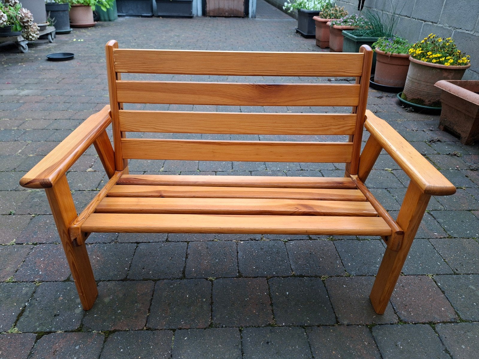houten kinderbankje, Ophalen, Zo goed als nieuw, Jongen of Meisje