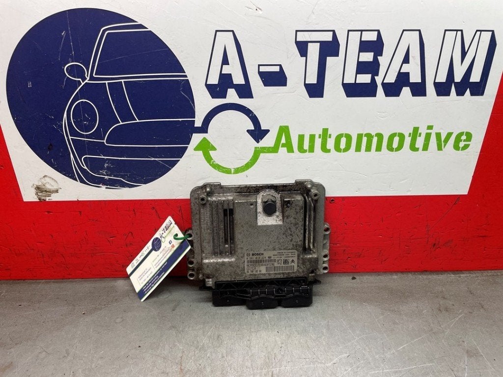 CALCULATEUR MOTEUR ECU Citroën Jumpy (G9) (01-2007/07-2016), Autos : Pièces & Accessoires, Robert Bosch AG, Citroën, Utilisé, Robert-Bosch-Allee 1
74232  Abstatt, DE
