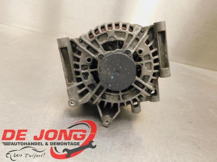 Dynamo d'un Mercedes E-Klasse, 3 mois de garantie, Utilisé, -, -