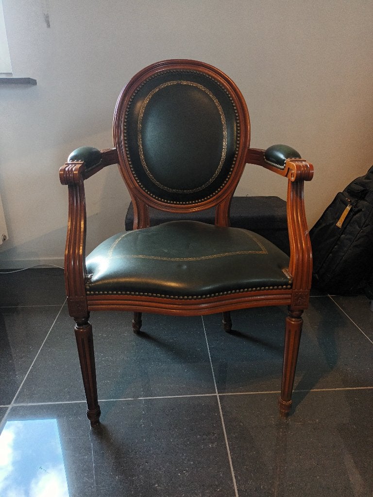 2 klassieke houten fauteuils / salonstoelen, Antiek en Kunst, Ophalen