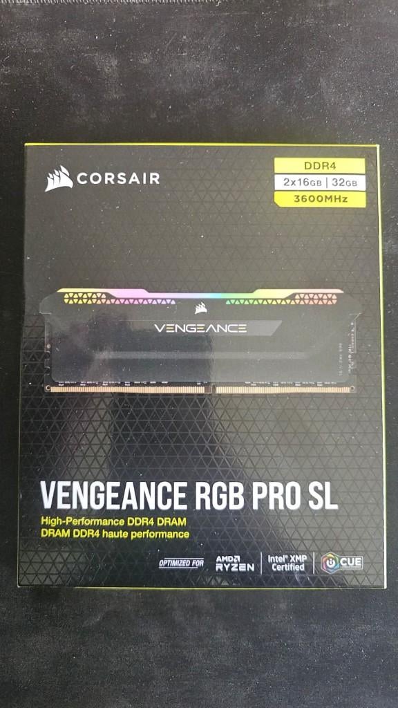RAM - Corsair Vengeance RGB PRO SL DDR4 32GB, Computers en Software, RAM geheugen, 32 GB, DDR4, Ophalen of Verzenden, Zo goed als nieuw