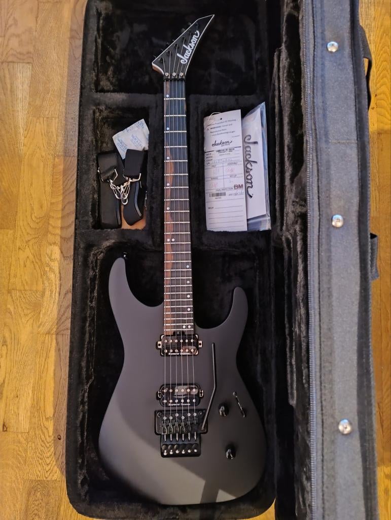 Jackson USA American Virtuoso Floyd Rose Satin Black, Muziek en Instrumenten, Ophalen