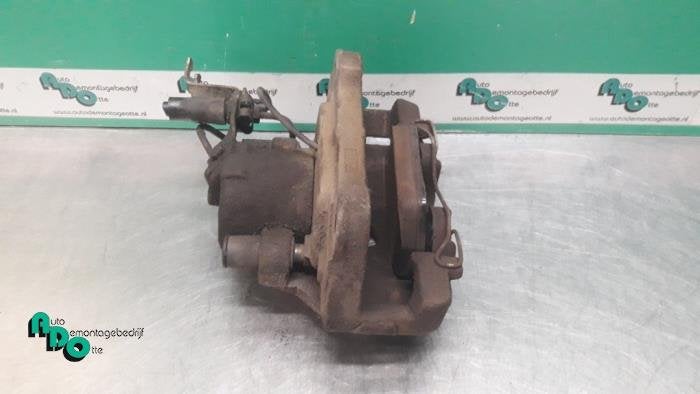 Etrier de frein (pince) avant gauche d'un Audi A4 (A4 04-), -, 3 mois de garantie, Audi, Utilisé