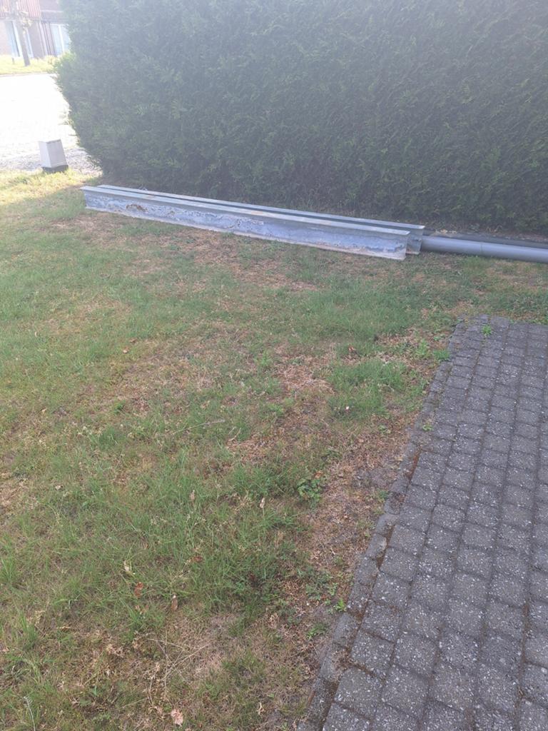 Galva poutrel, Dieren en Toebehoren, Stalling en Weidegang