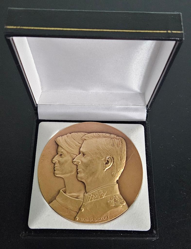 bronzen herdenkingspenning koning Filip en koningin Mathilde, Verzamelen, Ophalen