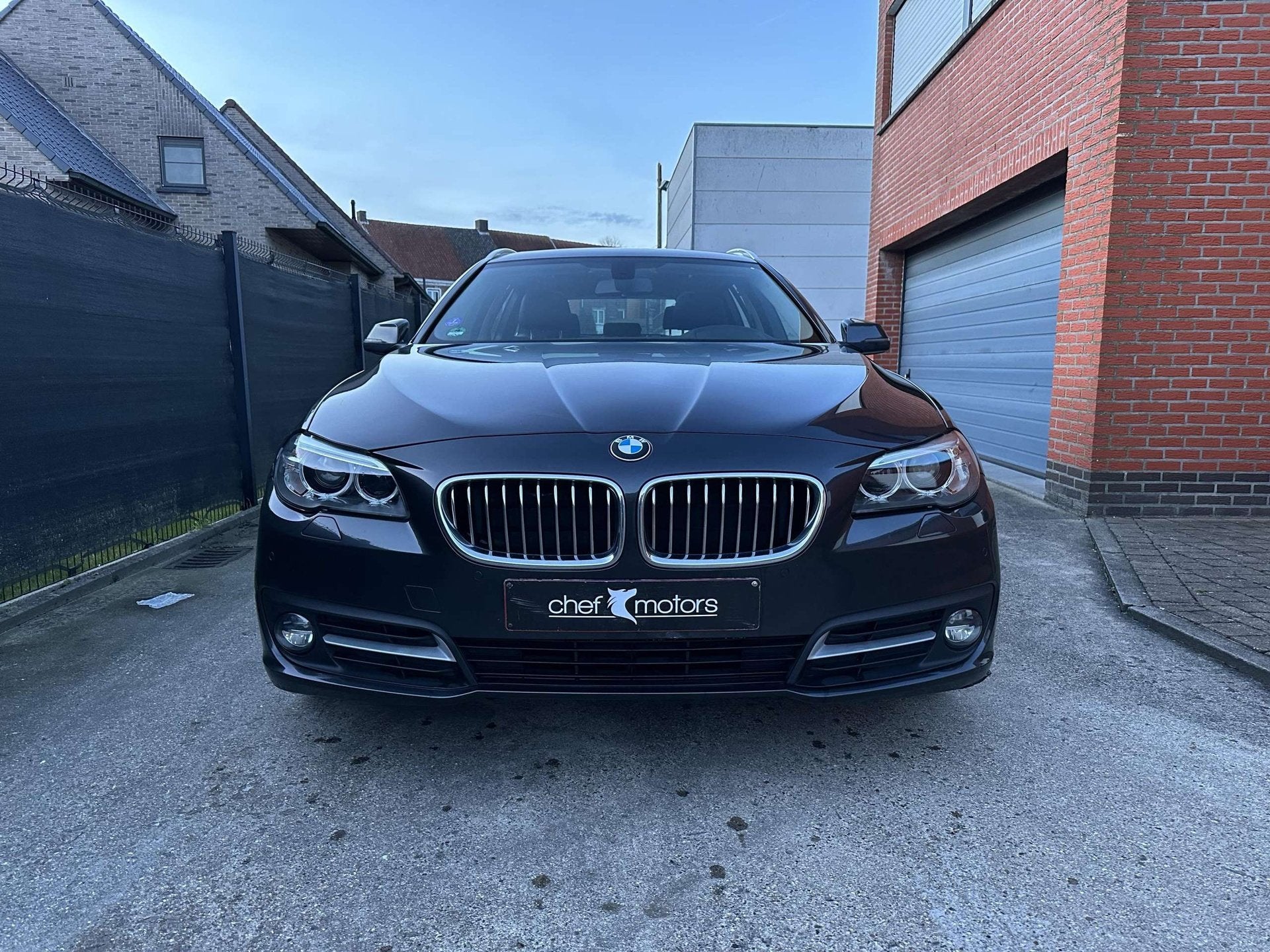 2014 BMW 528I XDRIVE Benzine Automaat|Panodak|OndBoekje, Auto's, Automaat, Gebruikt, 4 cilinders, Bruin