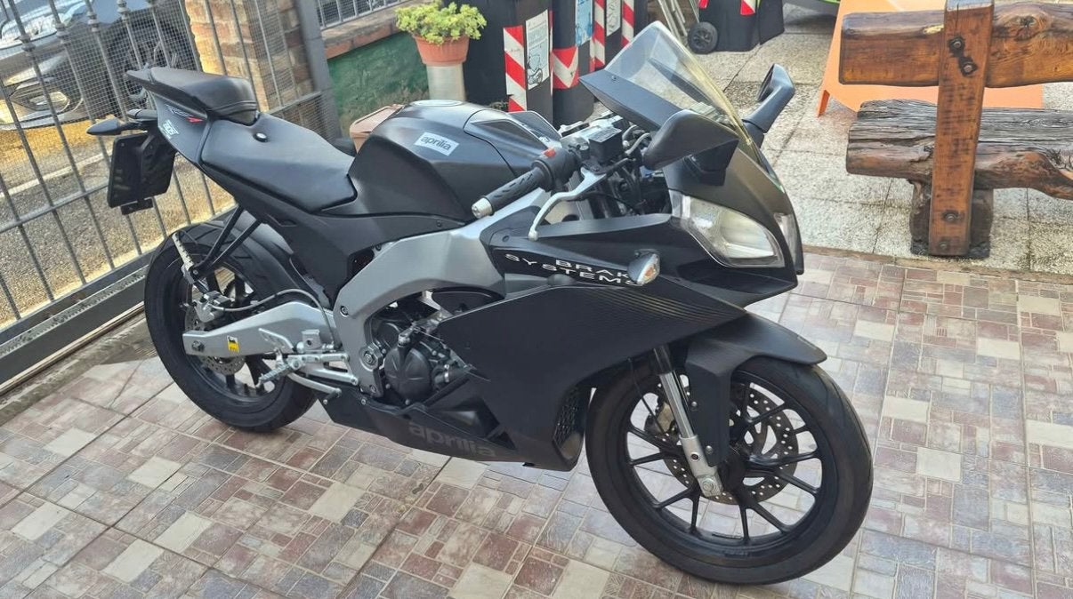 Aprilia RS4 50 2Takt Schakelbrommer Gianelli Uitlaat / Led, Fietsen en Brommers, Ophalen