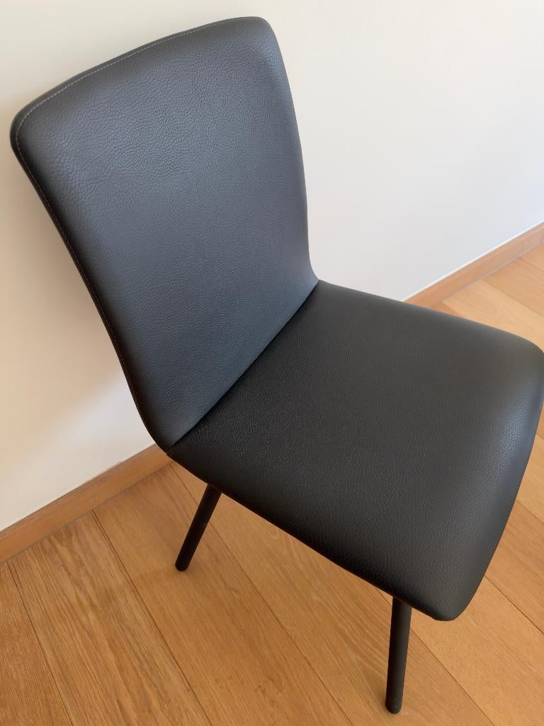 Perfecta stoelen - model Pisa, 5 stuks, Ophalen, Kunststof, Zo goed als nieuw, Vijf, Zes of meer stoelen