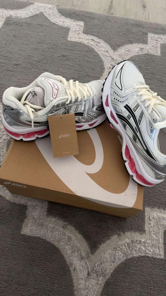 Asics kayano 14 cream pink, Enlèvement, Neuf