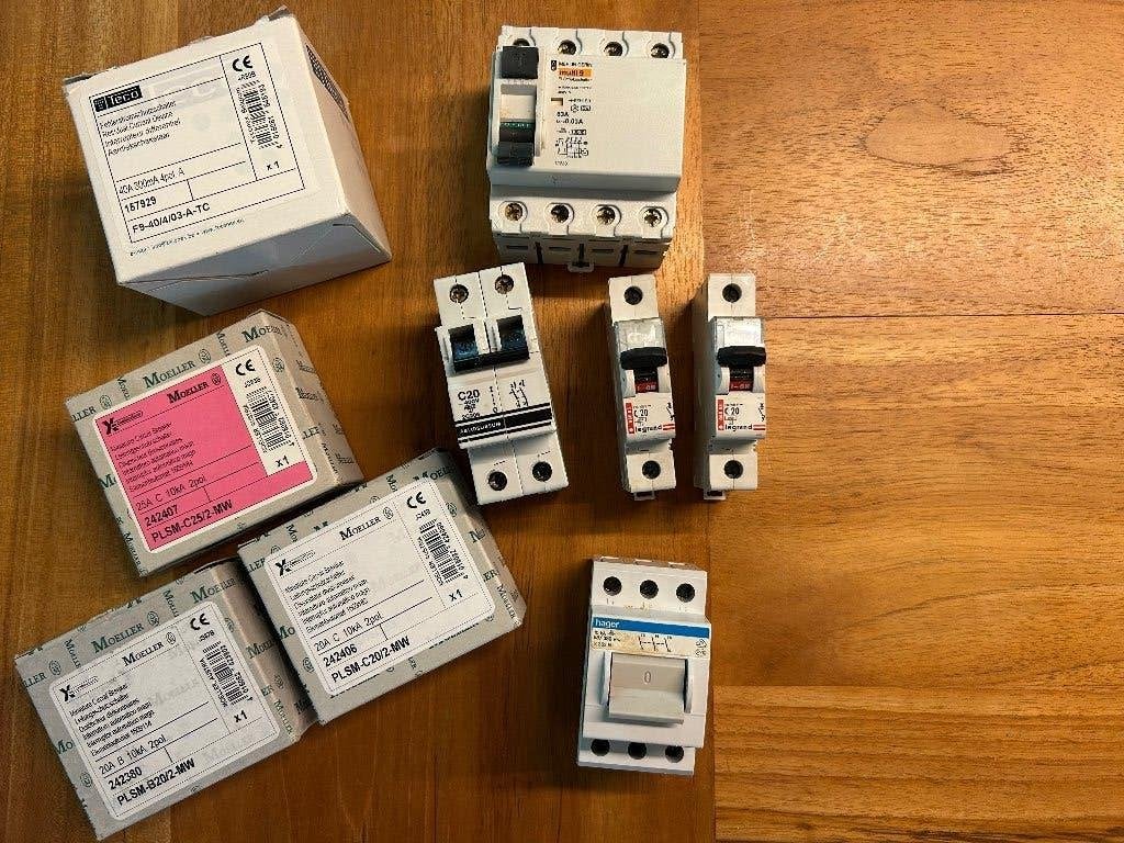 ÉQUIPEMENTS POUR TABLEAU ELECTRIQUE, Enlèvement ou Envoi, Autres marques