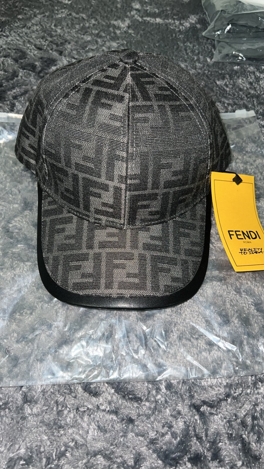 Fendi pet zwart, Ophalen of Verzenden, Zo goed als nieuw, Pet