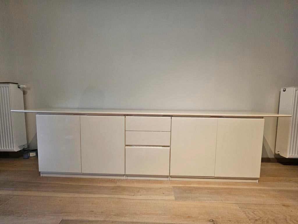 Witte buffetkast, Huis en Inrichting, Ophalen, Gebruikt, Met deur(en), Lucatello sidekast