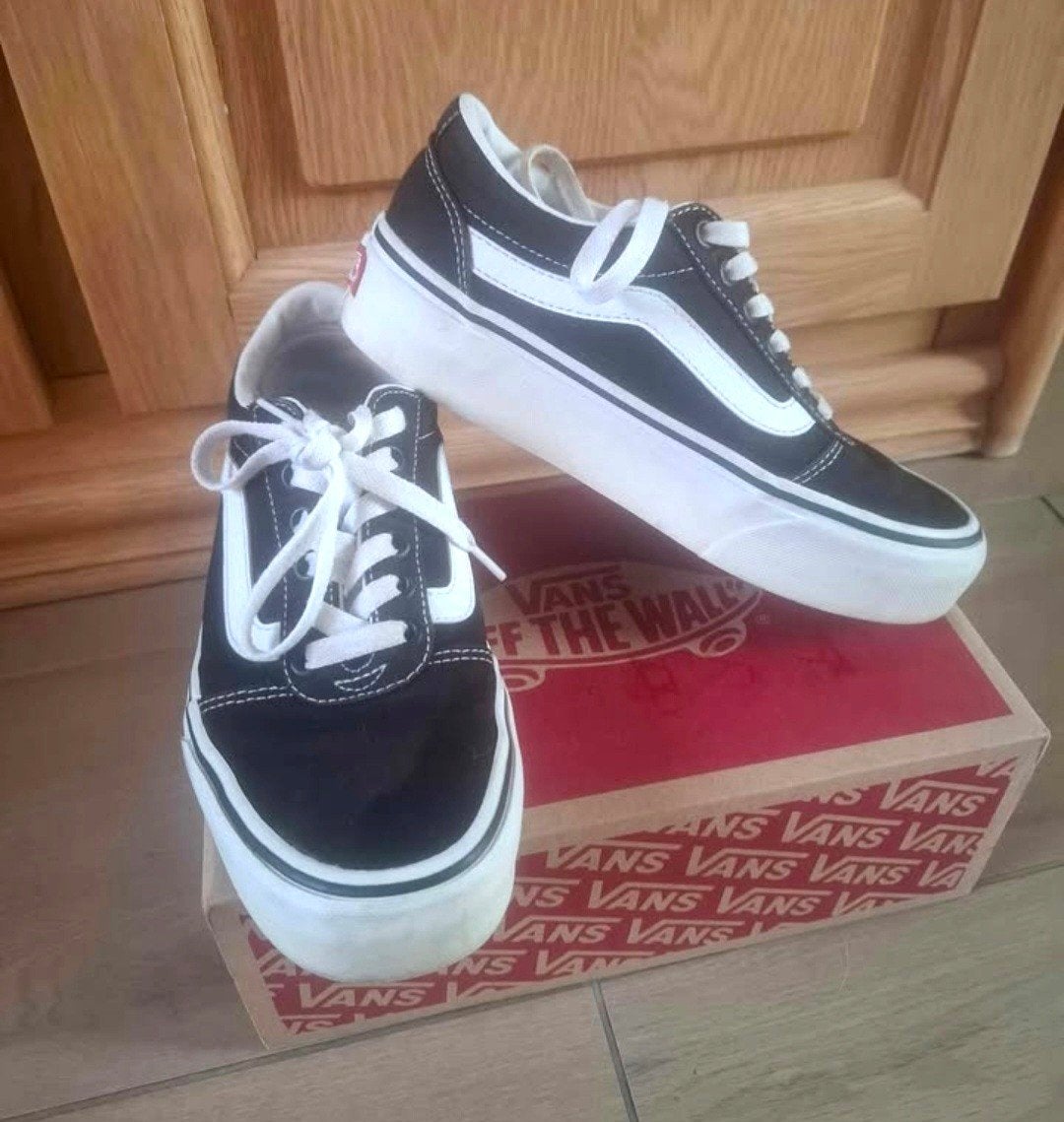 Vans Ward Platform 36 zwart/witte sneakers, VANS /ALL-STAR Converse, Wit, Ophalen of Verzenden, Gedragen