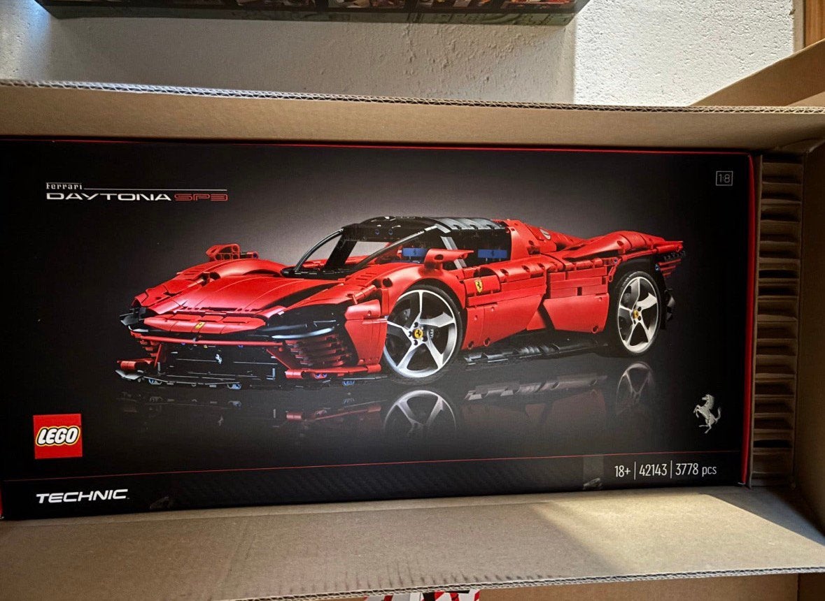 LEGO Technic Ferrari Daytona SP3 set (modelnummer 42143), Enlèvement ou Envoi, Comme neuf