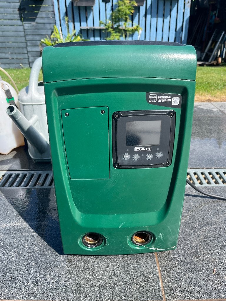 Dab pomp eSybox mini3  1-2uur gedraaid, Tuin en Terras, Ophalen, Zo goed als nieuw, Elektrisch