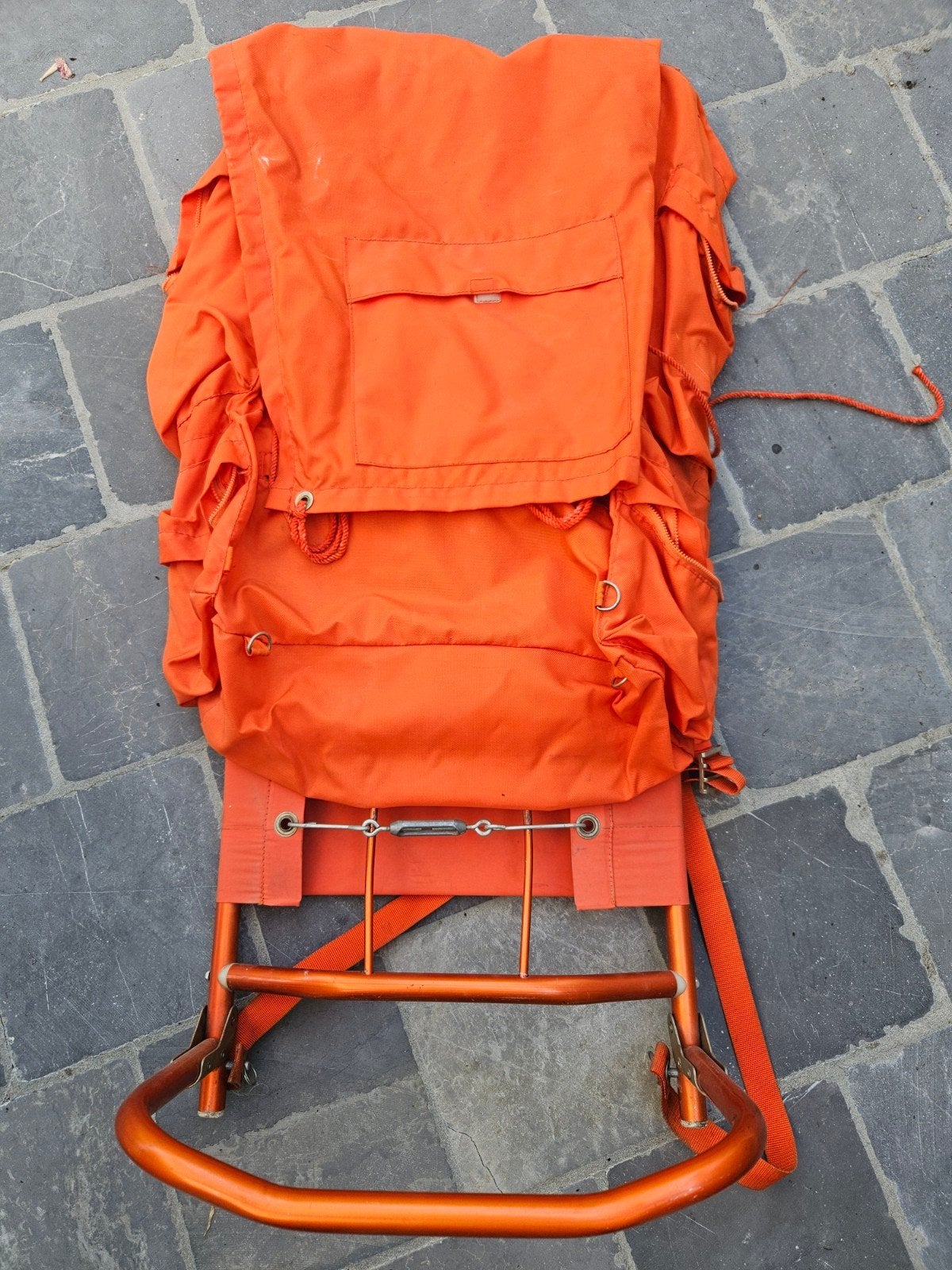 Sac à dos, Ophalen