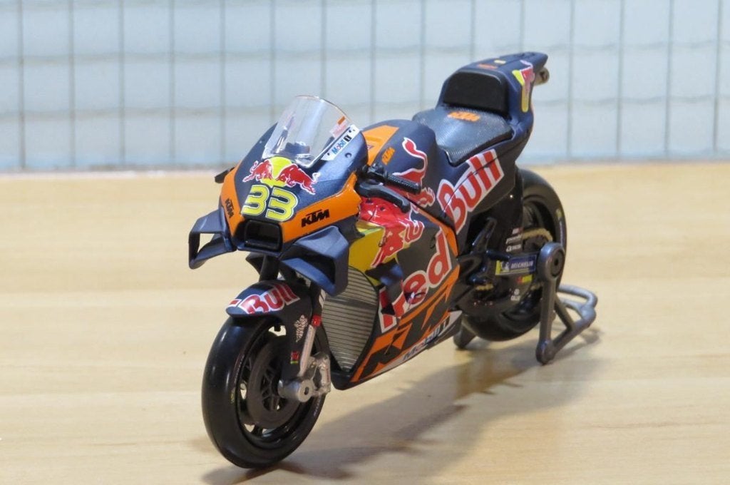 Brad Binder KTM RC16 2023 1:18 maisto 36393, Enlèvement ou Envoi, Neuf, Moteur, Maisto