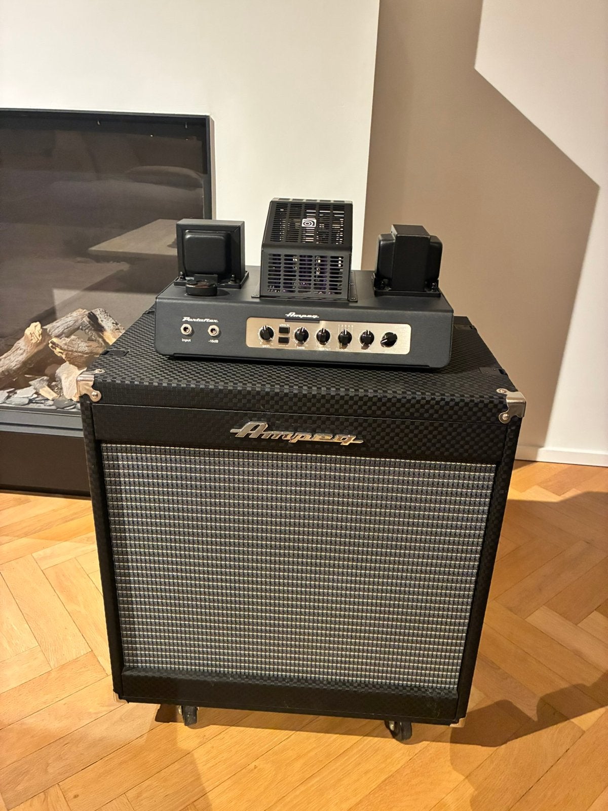 Ampeg Portaflex 115 HE fliptop, Musique & Instruments, Amplis | Basse & Guitare, Enlèvement, Comme neuf