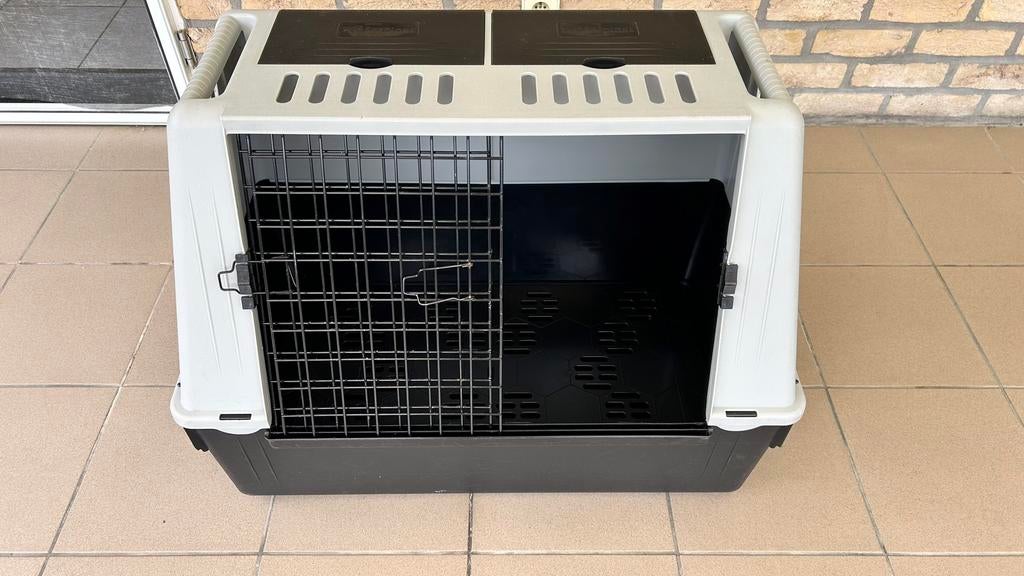 Hondenbench ferplast 80 cm lang x 50 cm breed en 62 cm hoog, Dieren en Toebehoren, Ophalen, Gebruikt