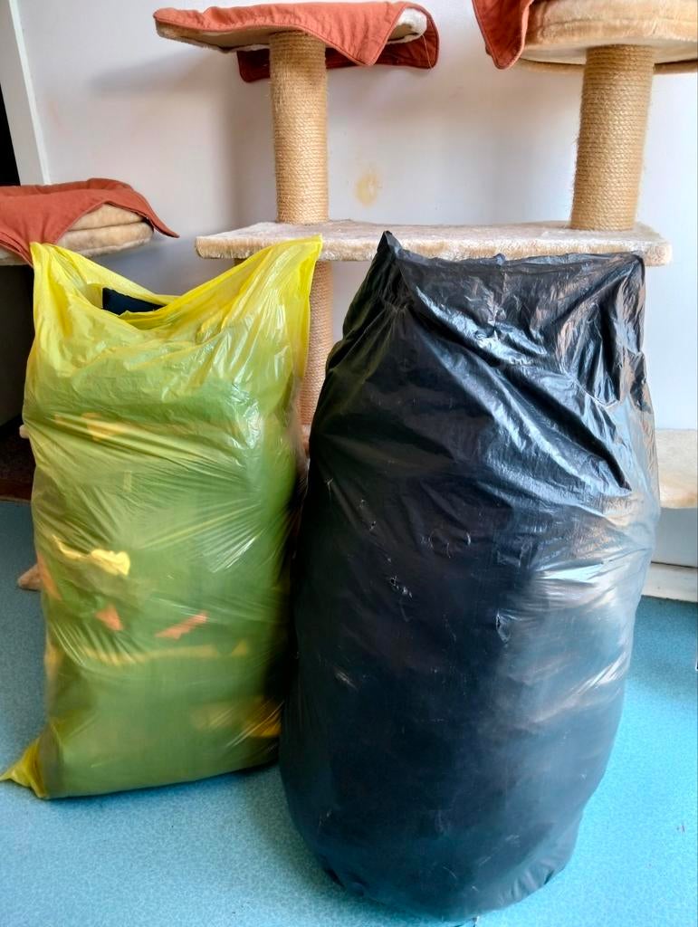 Gratis kledij, Ophalen, Gedragen