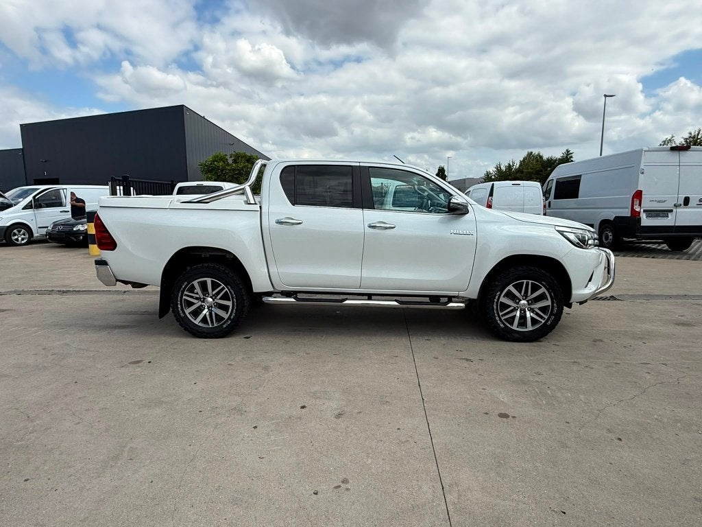 Toyota Hilux (Stock ID 46837) — 4