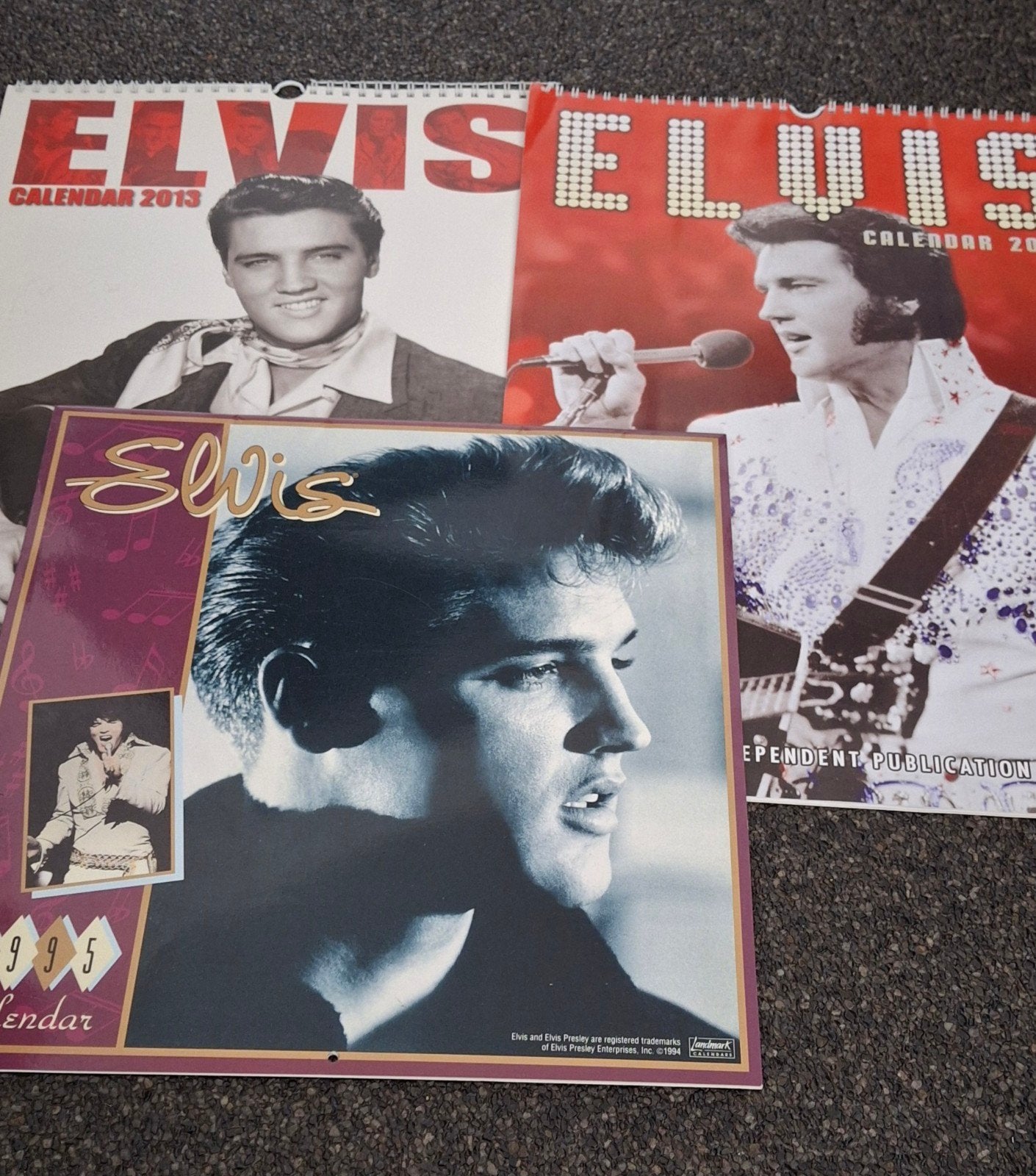 lot 3 kalenders Elvis Presley 1995 2009 2013, Verzamelen, Ophalen of Verzenden, Zo goed als nieuw, Boek, Tijdschrift of Artikel