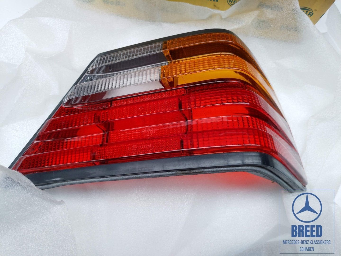 NOS achterlichtglas rechts Hella voor Mercedes-Benz W124, Neuf, -, -, Enlèvement ou Envoi