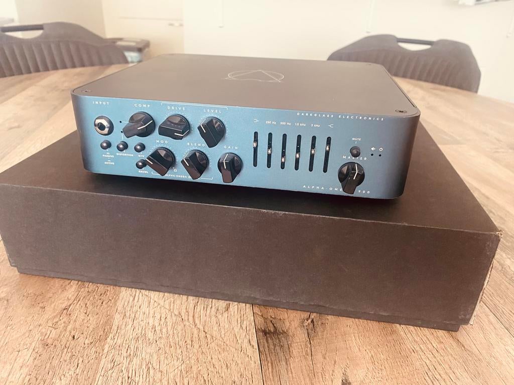 Darkglass Alpha Omega 900 watt V2, Musique & Instruments, Enlèvement, Comme neuf
