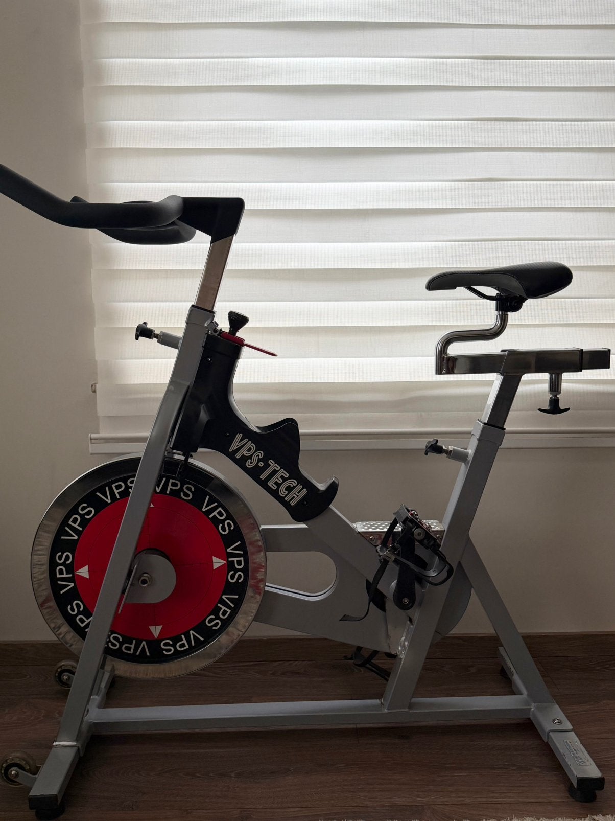 Vélo de spinning professionnel VPS-TECH, Enlèvement, Comme neuf, Vélo de spinning