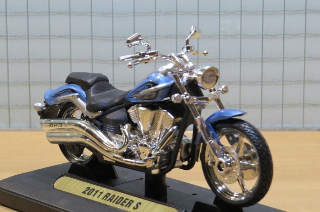 Yamaha XV1900 Raider S 2011 blauw 1:18, Hobby & Loisirs créatifs, Voitures miniatures | 1:18, Neuf, Moteur, Motormax, Enlèvement ou Envoi
