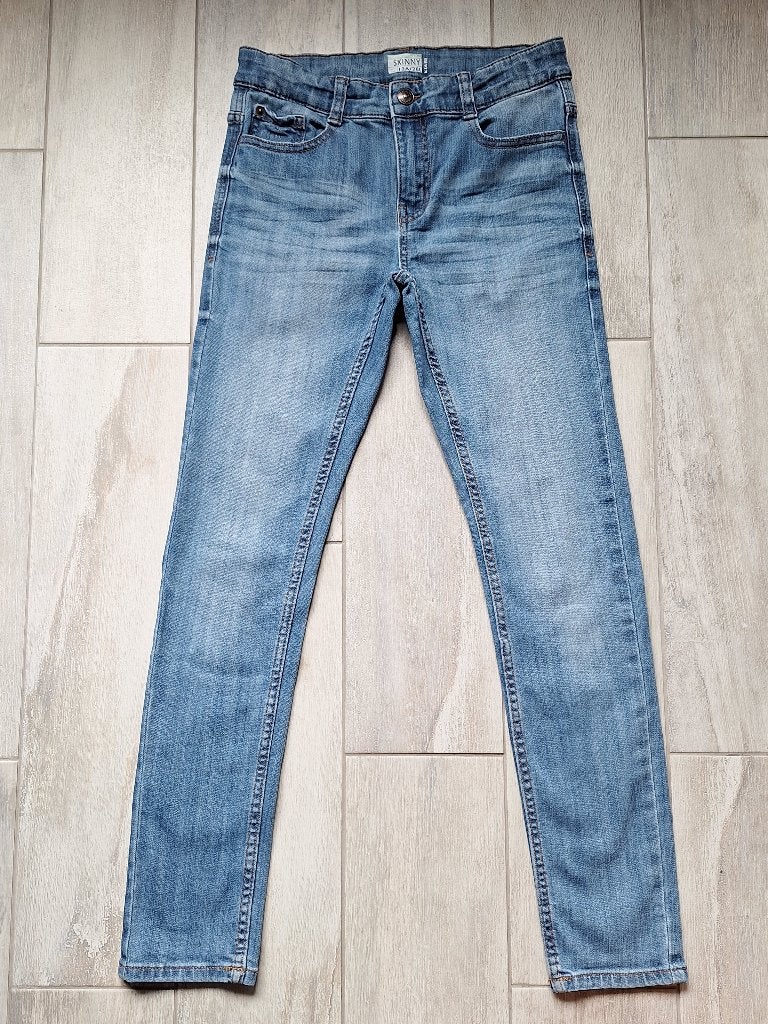 ★ M140/146 - Skinny jeans Kiabi, Ophalen of Verzenden, Zo goed als nieuw, Jongen, Broek