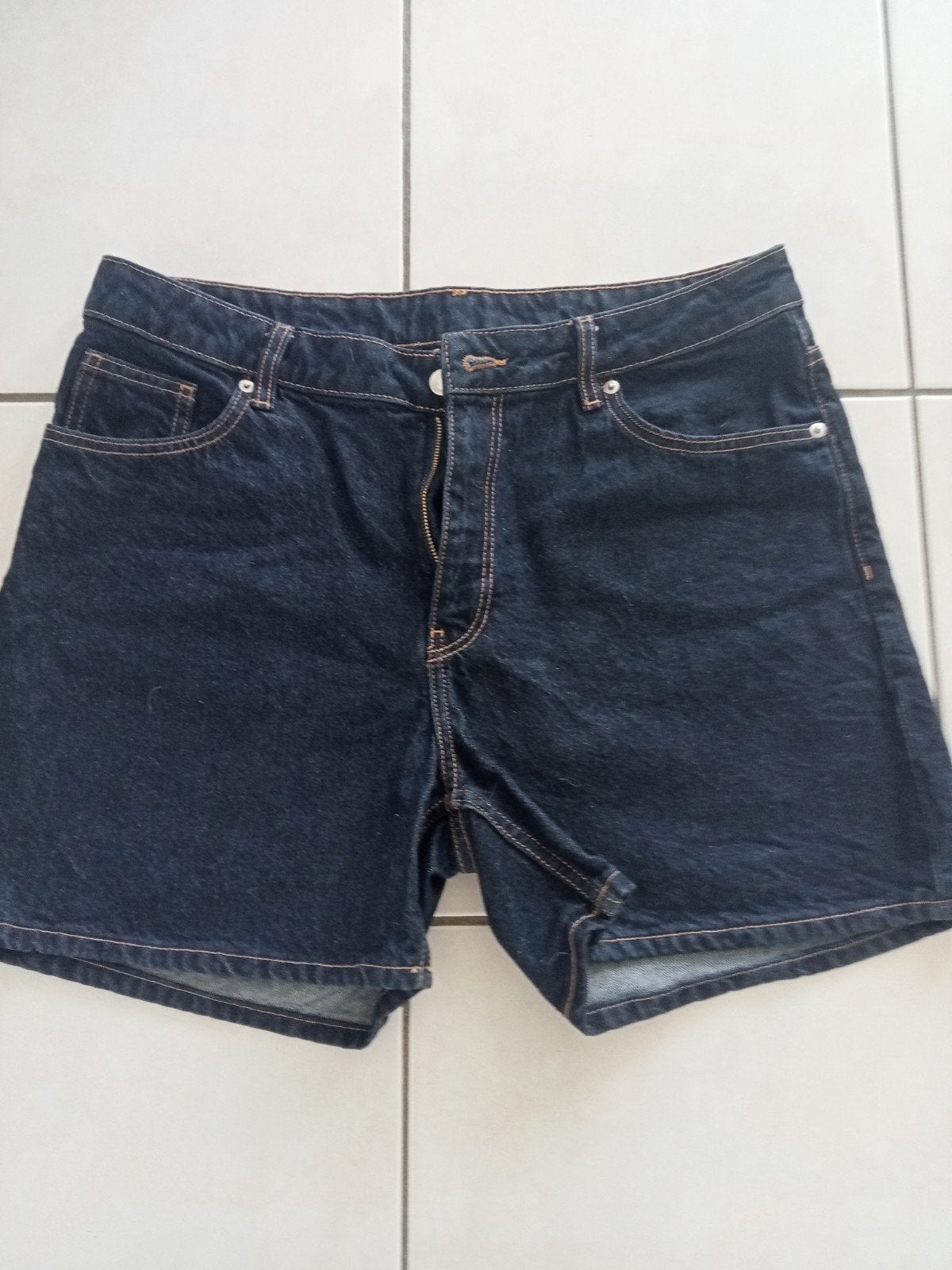 Mooi marine blauwe short L, Ophalen of Verzenden
