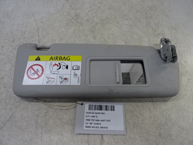 ZONNEKLEP RECHTS Audi Q3 (8UB / 8UG) (01-2011/12-2019), Gebruikt, Audi