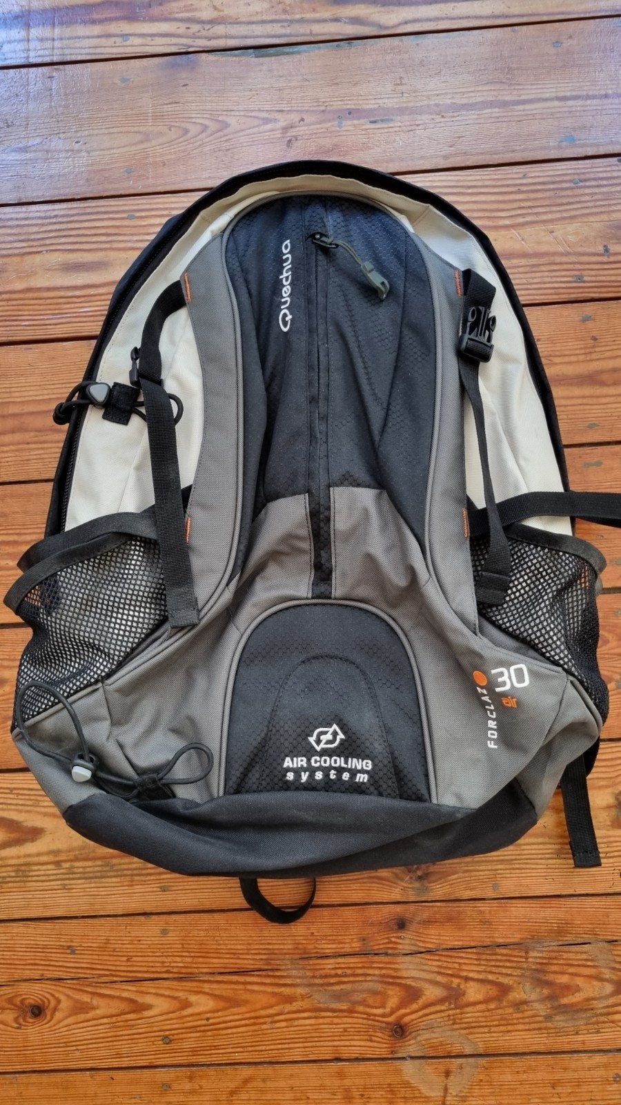 Sac à dos Quechua pour randonnée, Handtassen en Accessoires, Tassen | Rugtassen, Ophalen