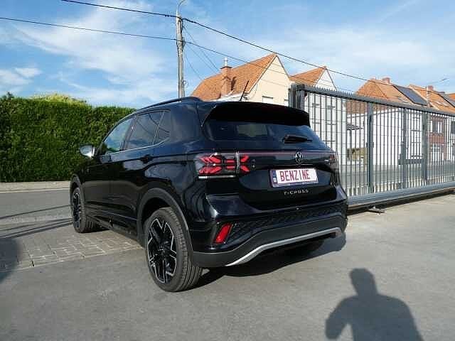 Volkswagen T-Cross 1.0 TSi 115pk Automaat R-Line Luxe, Auto's, Volkswagen, Automaat, USB, Zwart, Bedrijf